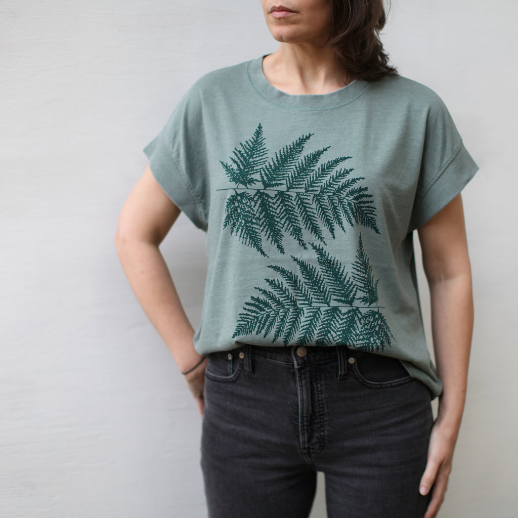 Botanical Deep Forest Fern Leaves Nature Lover Womens Loose Fit Boxy Tee Green